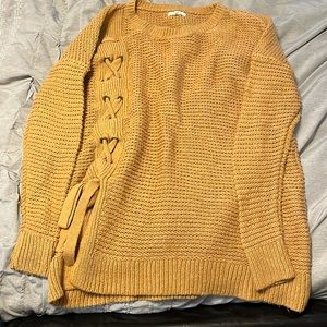 Mustard color sweater size L